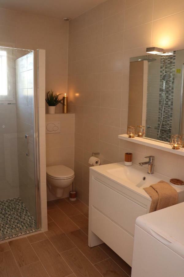 Lea De Paris Aparthotel Noisy-le-Grand Bagian luar foto